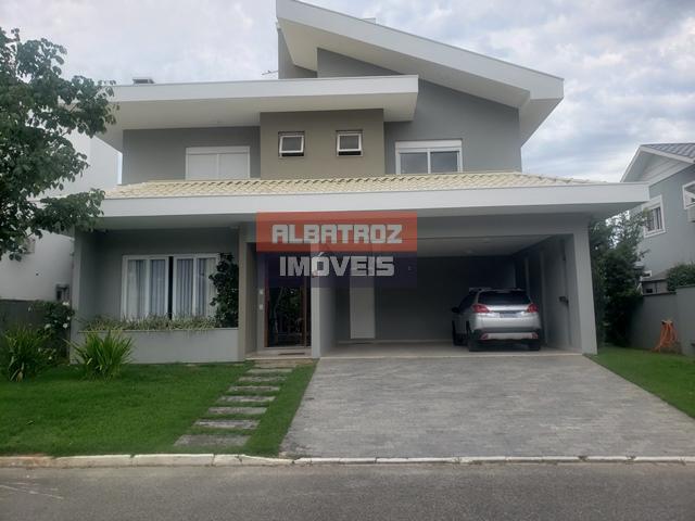 Casas à venda na Rua Santo Amaro em Florianópolis, SC - ZAP Imóveis